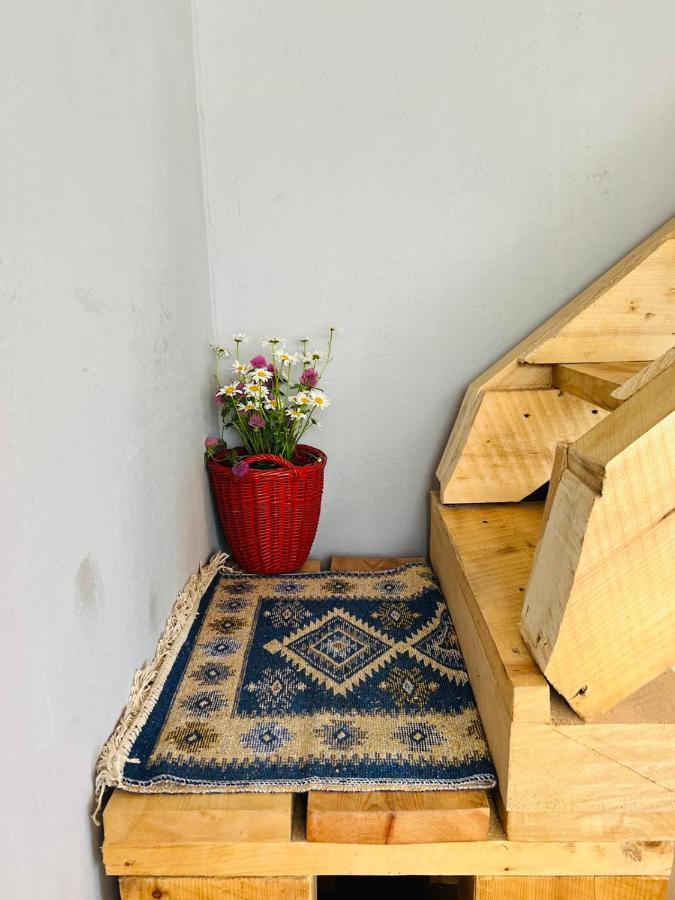 Mitarbi Silence - Cozy Holiday Cottages In Mountains ボルジョミ エクステリア 写真