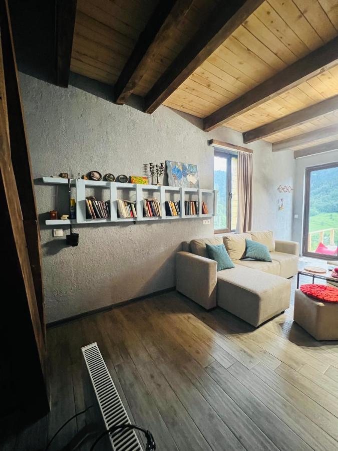 Mitarbi Silence - Cozy Holiday Cottages In Mountains ボルジョミ エクステリア 写真