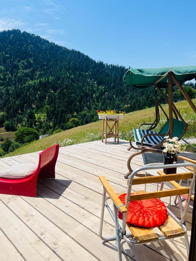 Mitarbi Silence - Cozy Holiday Cottages In Mountains ボルジョミ エクステリア 写真