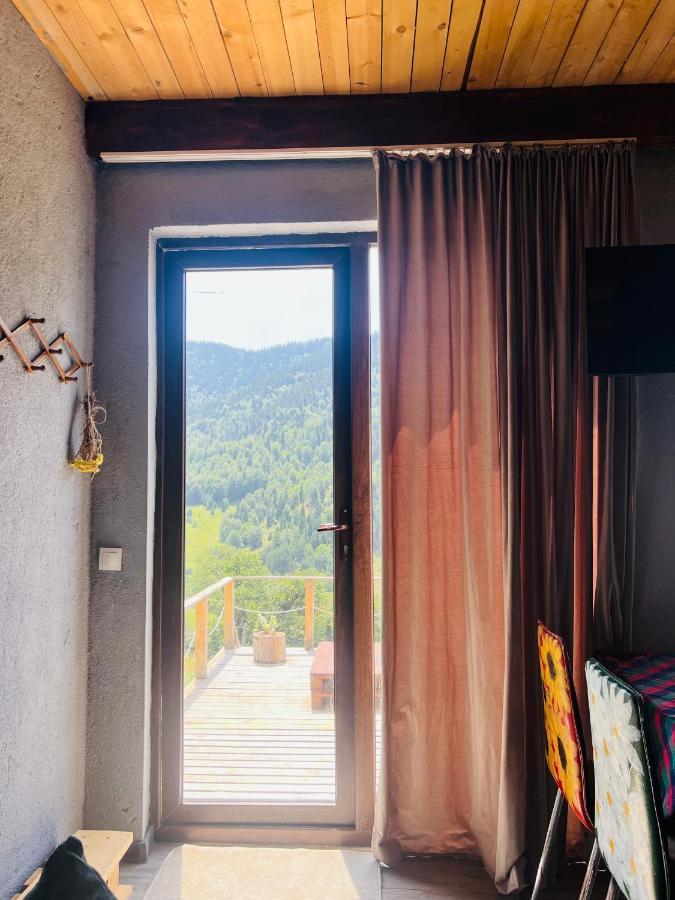 Mitarbi Silence - Cozy Holiday Cottages In Mountains ボルジョミ エクステリア 写真