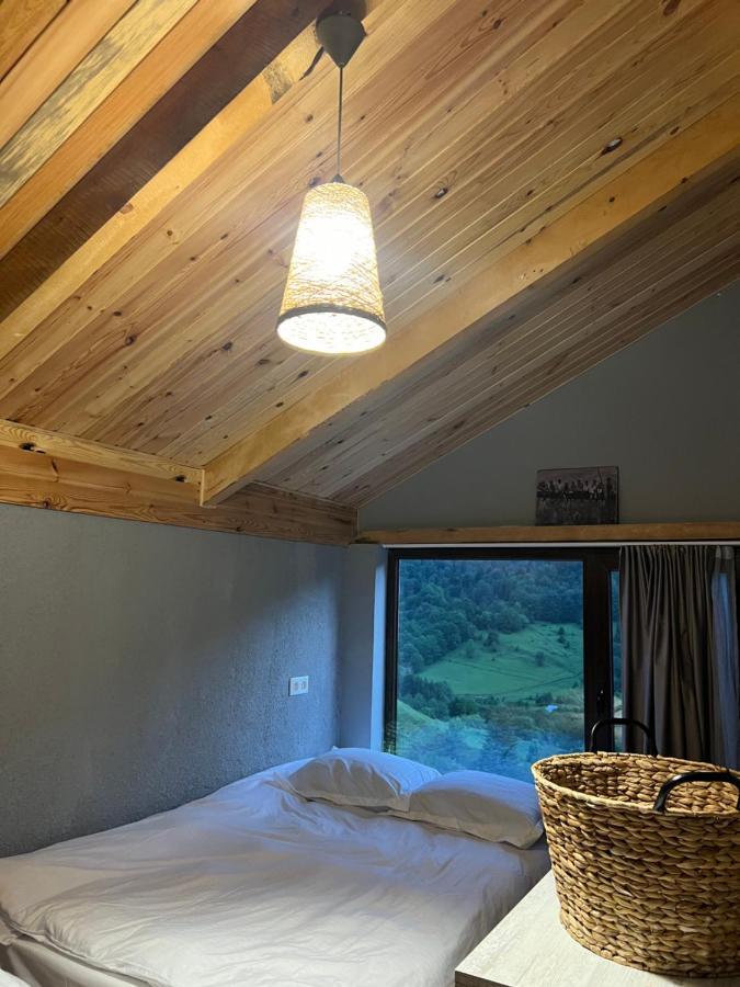 Mitarbi Silence - Cozy Holiday Cottages In Mountains ボルジョミ エクステリア 写真