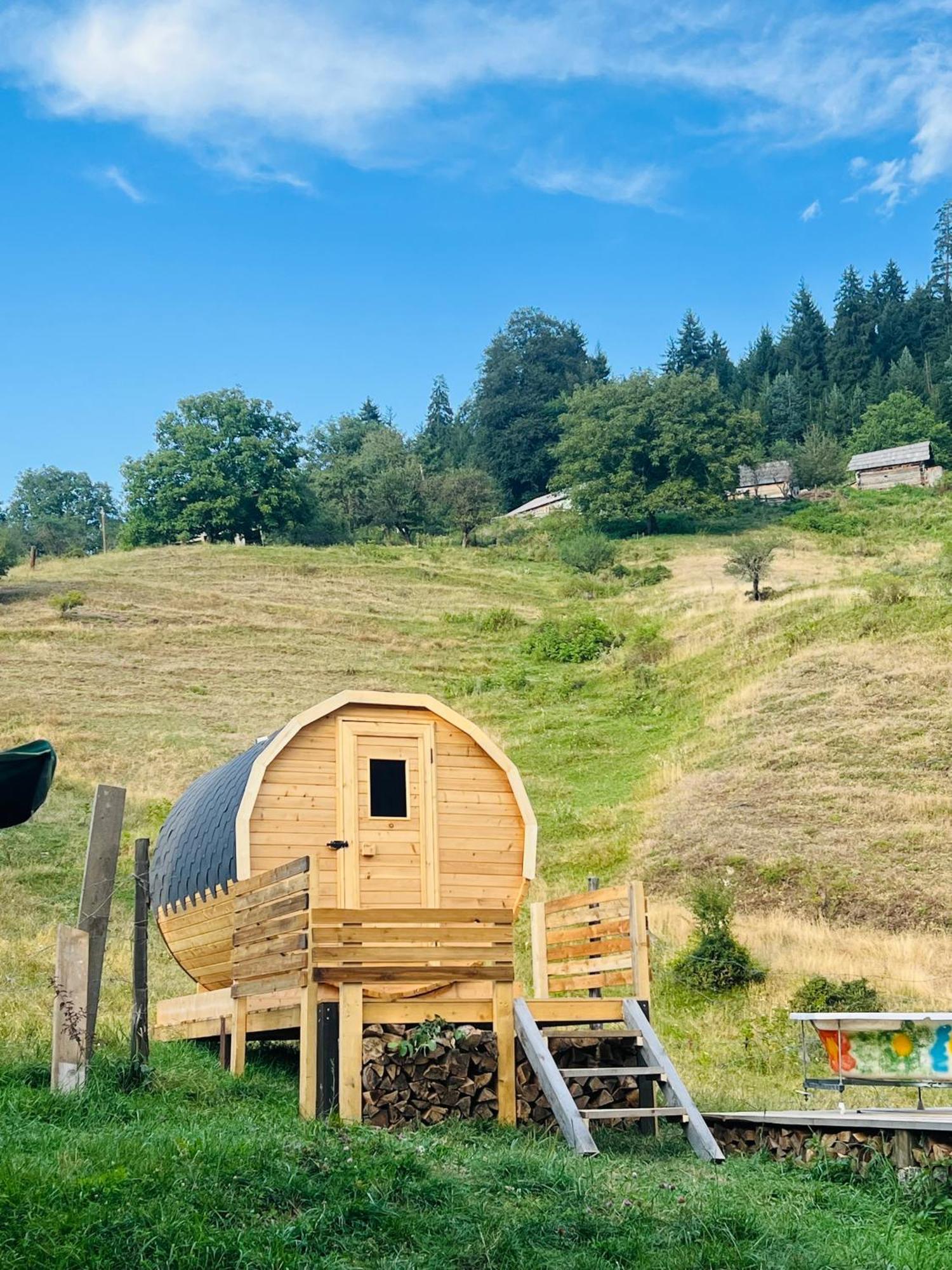 Mitarbi Silence - Cozy Holiday Cottages In Mountains ボルジョミ エクステリア 写真